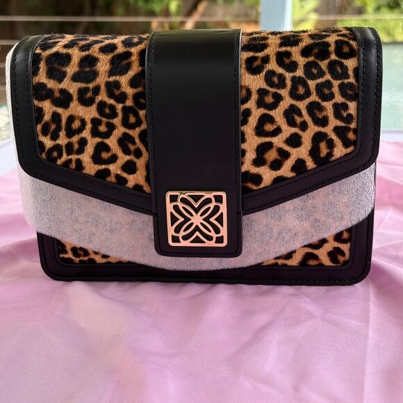 Lilly Pulitzer Dobson Crossbody Bag - Picture 1 of 7